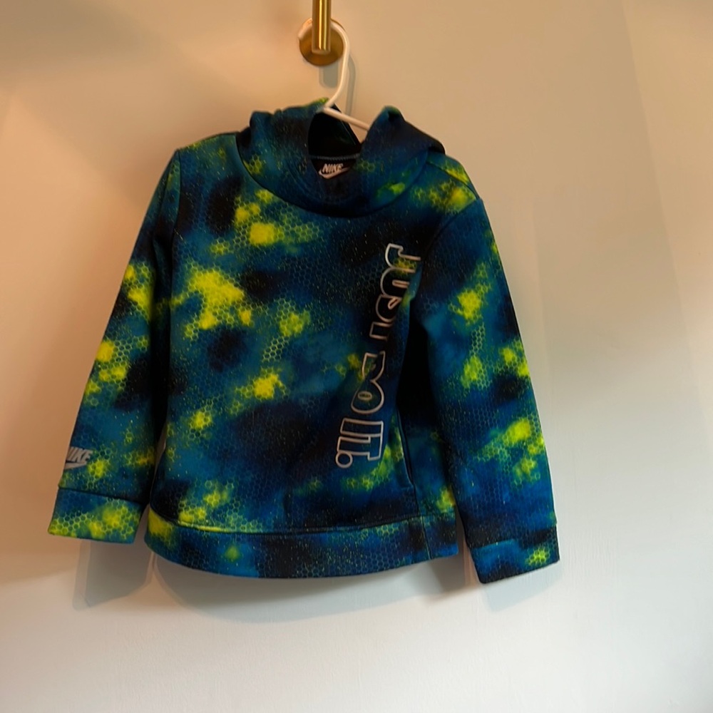 Nike size 4T with multiple colors